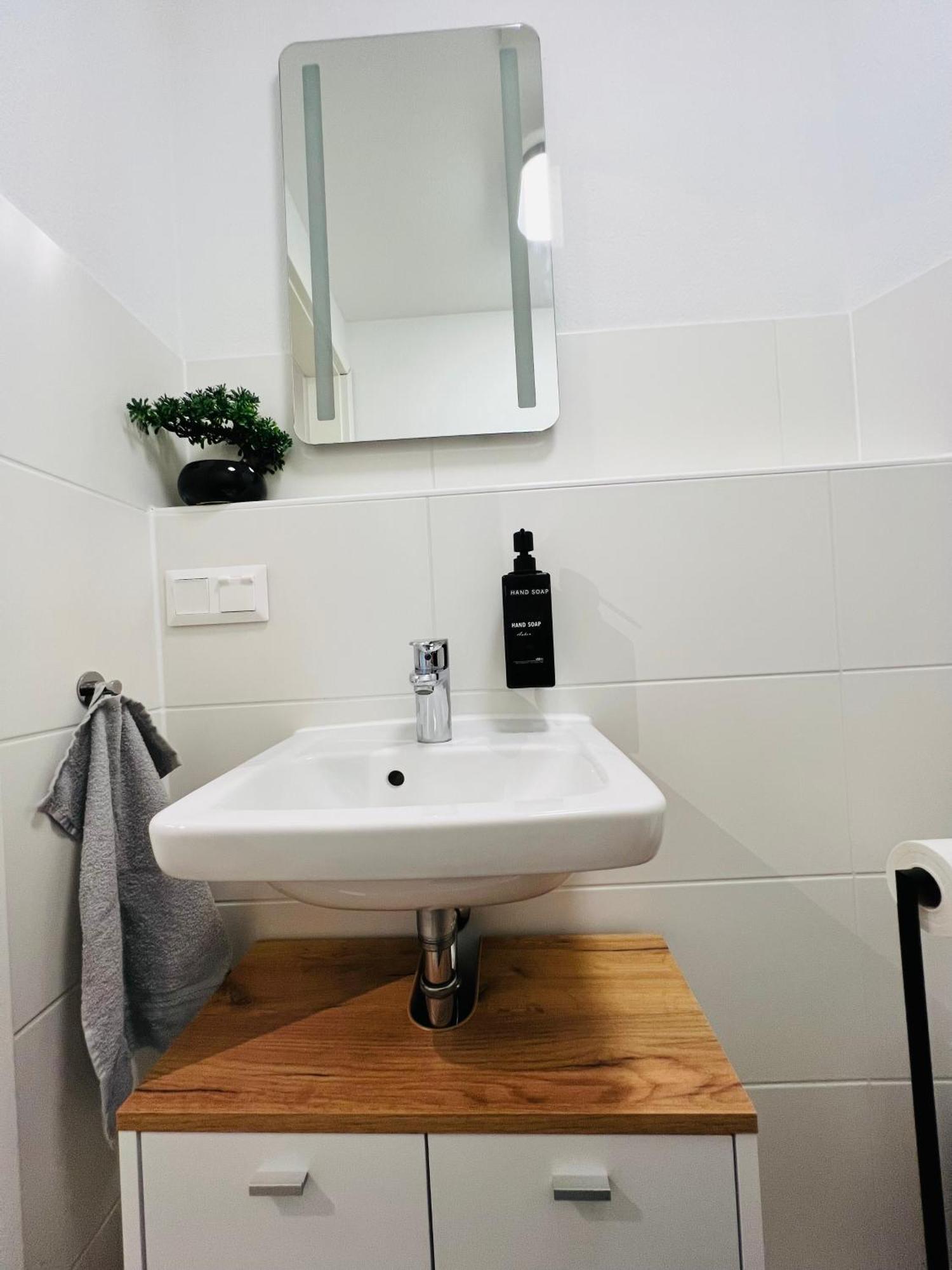 Moderne Wohnung Naehe Hbf-Lift-Tiefgarage-Contactless Check-In Ανόβερο Εξωτερικό φωτογραφία